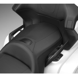 POIGNEES PASSAGER...