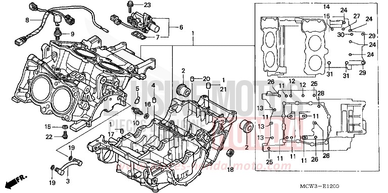 CARTER MOTEUR de VFR800F ITALIAN RED (R157) 2003
