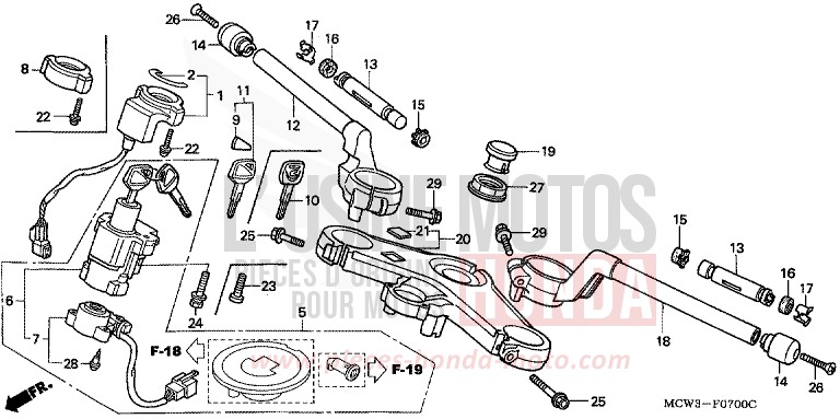 TUYAU DE GUIDON/PONT SUPERIEUR de VFR800F LAPIS BLUE METALLIIC (PB257) de 2003