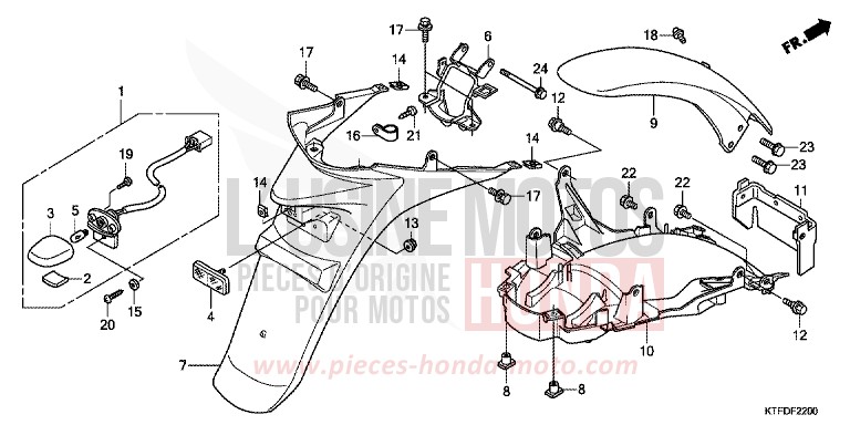 GARDE-BOUE ARRIERE de SH125 PEARL COOL WHITE (NHA16) 2011
