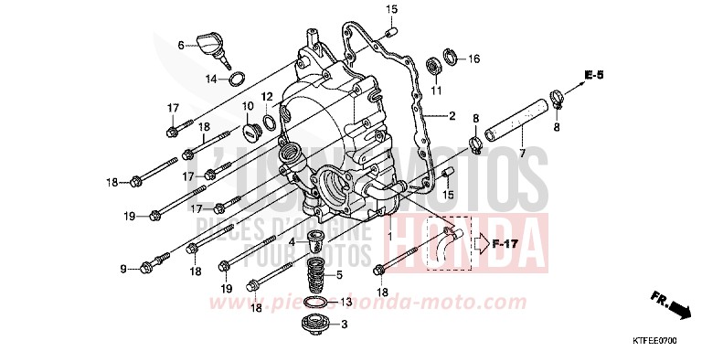 PANNEAU CARTER-MOTEUR D. de SH125 PEARL COOL WHITE (NHA16) 2012