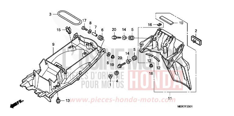 GARDE-BOUE ARRIERE (CBF600S8/SA8/N8/NA8) de CBF600N PEARL SIENA RED (R320) 2008