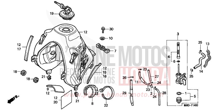 RESERVOIR A CARBURANT de Dominator MAGNA RED (R201B) 1996