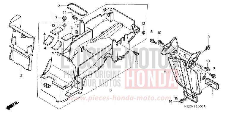 GARDE-BOUE ARRIERE (CB1300/F/F1/S) de CB1300 PEARL HERON BLUE (PB332) 2005
