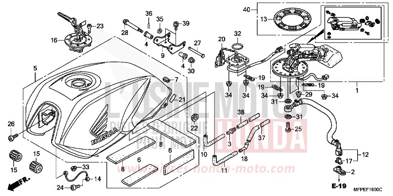 RESERVOIR A CARBURANT de CB1300S PEARL SUNBEAM WHITE (NHA66KF) 2010