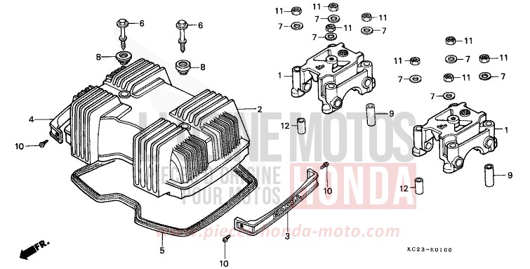 COUVERCLE DE CULASSE de CM125C ARGENT METALLIQUE-U FIN (NH118) de 1985