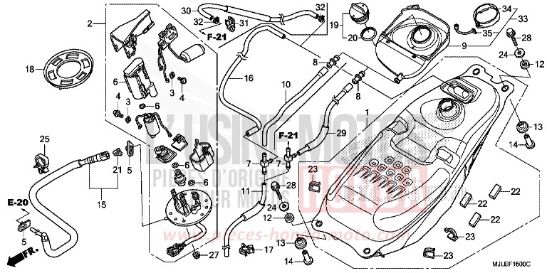 RESERVOIR A CARBURANT/POMPE A CARBURANT de NC750SA CANDY ARCADIAN RED (R305) 2014