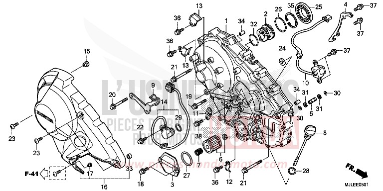 PANNEAU CARTER-MOTEUR D. (NC700SD/750SD) de NC750SD SEAL SILVER METALLIC (NHA14) 2014
