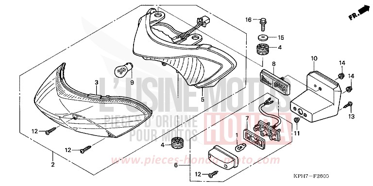 FEU ARRIERE (1) de Innova ASTEROID BLACK METALLIC (NHA35) de 2006