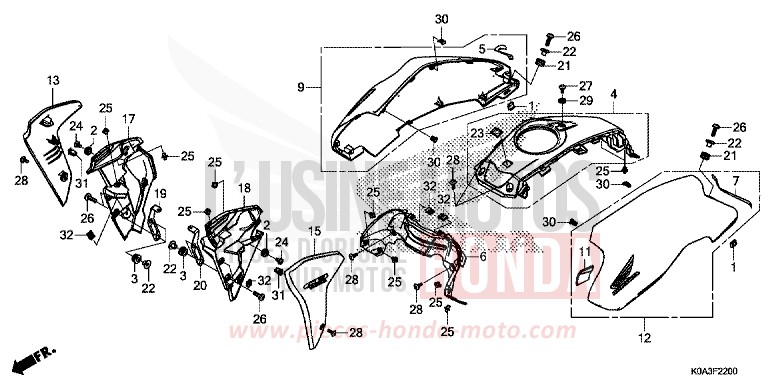 BUSE/CAPOT DE RESERVOIR de CB300R MAT CRYPTON SILVER MATALLIC (NHA40) 2018