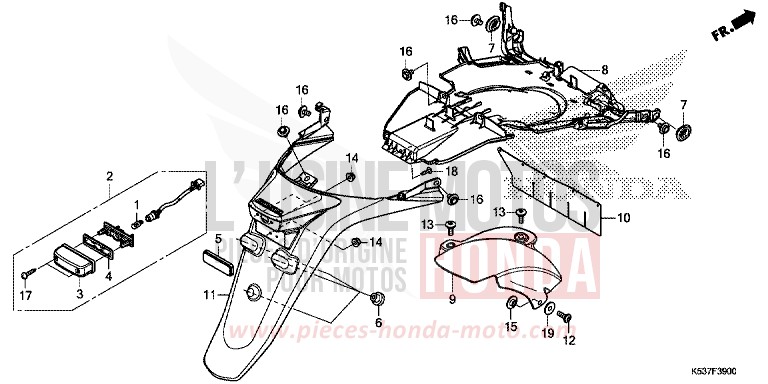 GARDE-BOUE ARRIERE de SH300A LUCENT SILVER METALLIC (NHB87) de 2017