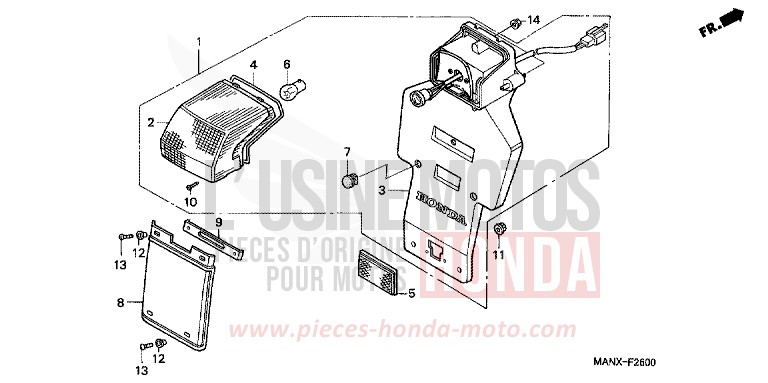 FEU ARRIERE de Dominator GRANADA BLUE METALLIC (B152E) de 1999