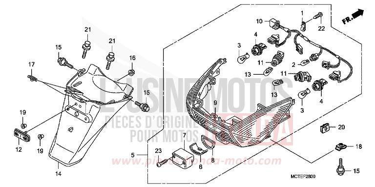 FEU ARRIERE/GARDE-BOUE ARRIERE de SW-T400 DELTA BLUE METALLIC (PB358) 2006