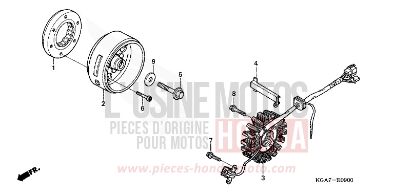 GENERATRICE de CG125 FORCE SILVER METALLIC (NH411) de 2004