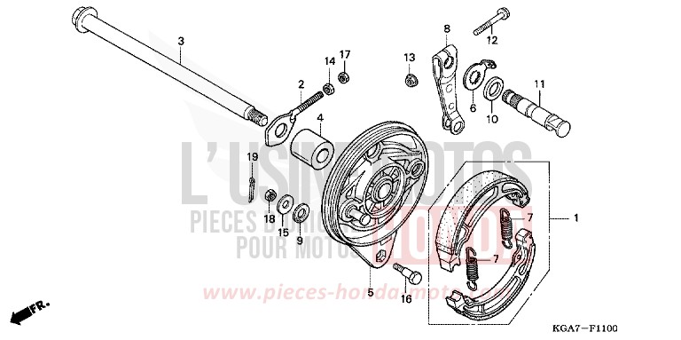 PANNEAU DE FREIN ARRIERE de CG125 FORCE SILVER METALLIC (NH411) 2004