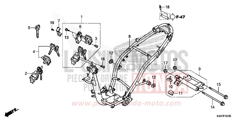 CARROSSERIE DE CHASSIS de NSC110MPD MAT CARBONIUM GRAY METALLIC (NHB52) 2019