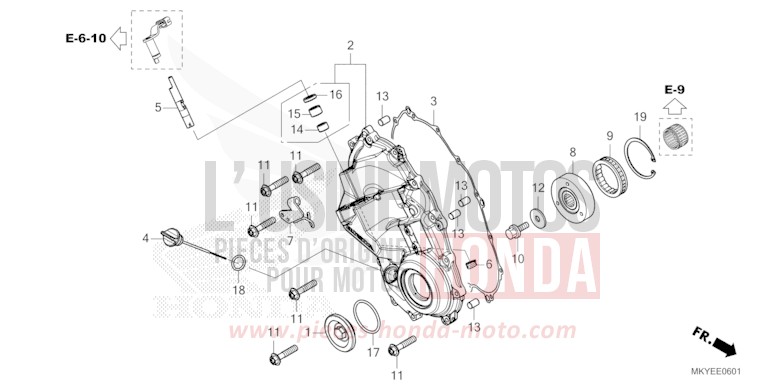 PANNEAU CARTER-MOTEUR D. (E-CLUTCH) de CB650R CANDY CHROMOSPHERE RED (R381) 2024