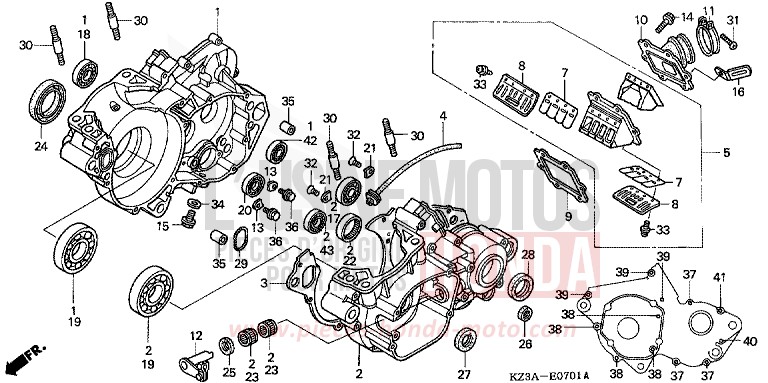 CARTER MOTEUR (CR250R3) de CR250R EXPLOSION RED (R254) 2003