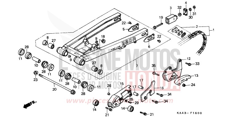 FOURCHETTE ARRIERE/CHAINE SECONDAIRE (1) de CR250R FLASH RED (R119) 1984